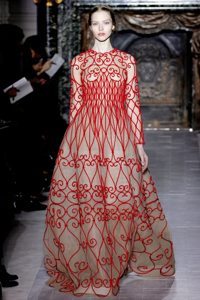 Look 1